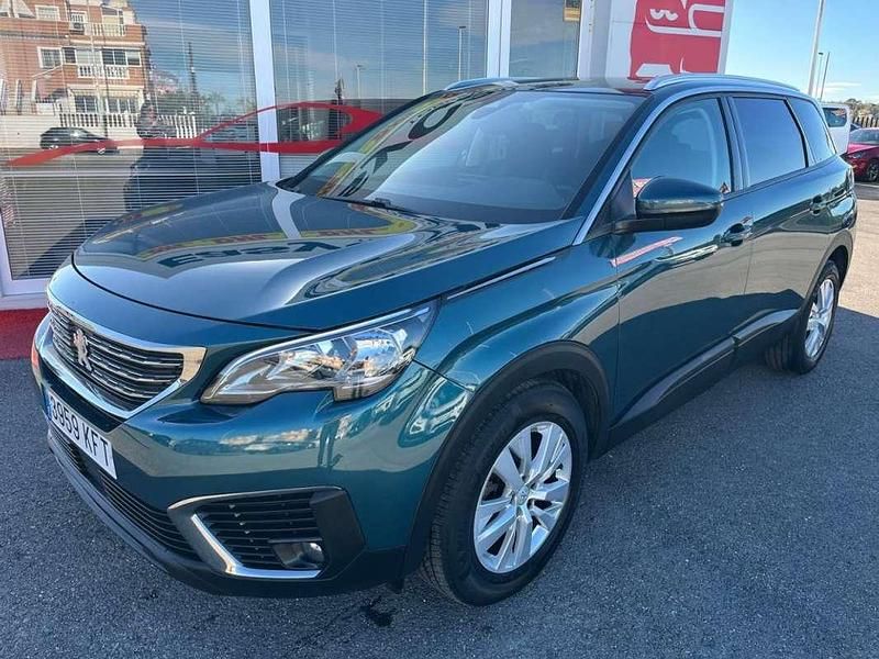 Usado Peugeot 5008 Active 131 CV (96 kW) 2017 Verde SUV