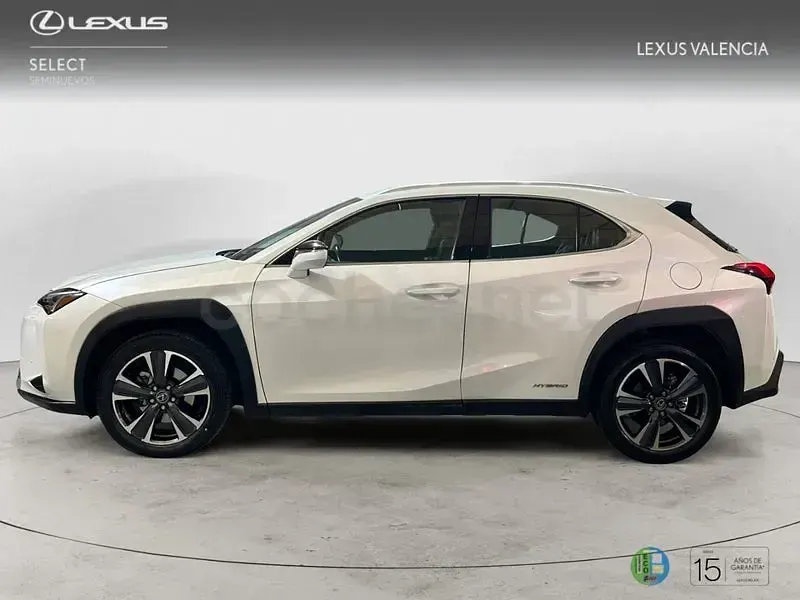 Usado Lexus UX 184 CV (135 kW) 2022 Blanco SUV