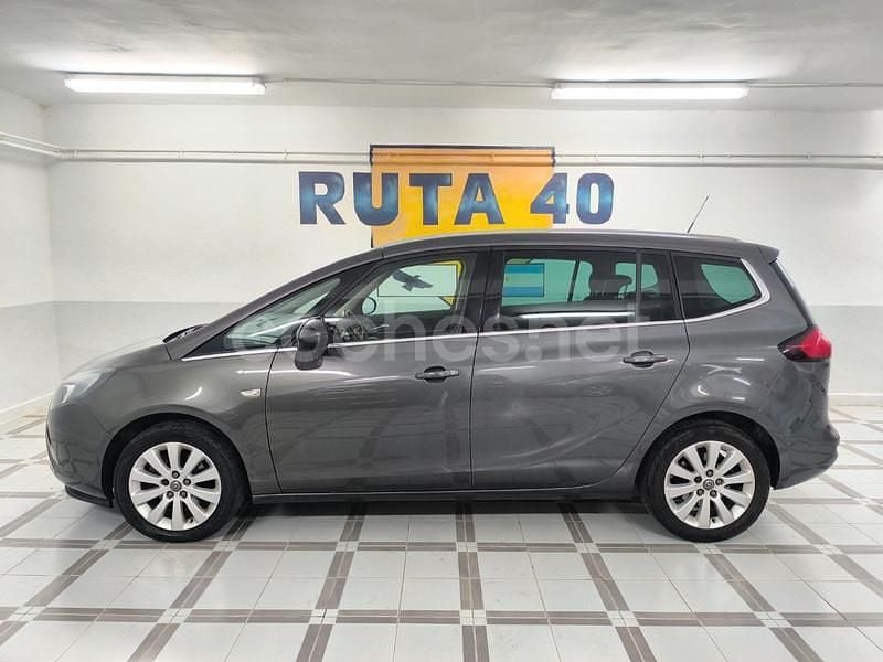 Usado Opel Zafira Tourer Selective 130 CV (95 kW) 2012 Gris / plata Monovolumen