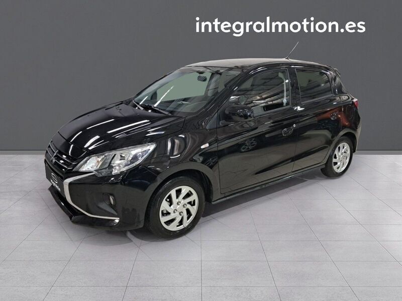 Negro Usado 2024 Mitsubishi Space Star Motion Berlina | 13.800 € (Precio justo) - Imagen 1/4