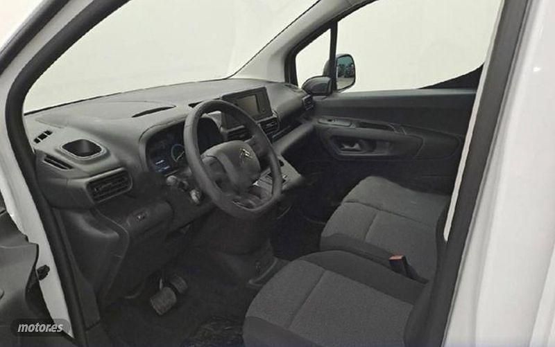 Usado Citroën Berlingo 100 kW (136 CV) 2023 Blanco Monovolumen