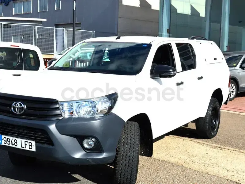 Usado Toyota HiLux 150 CV (110 kW) 2020 Blanco Pickup/Camioneta