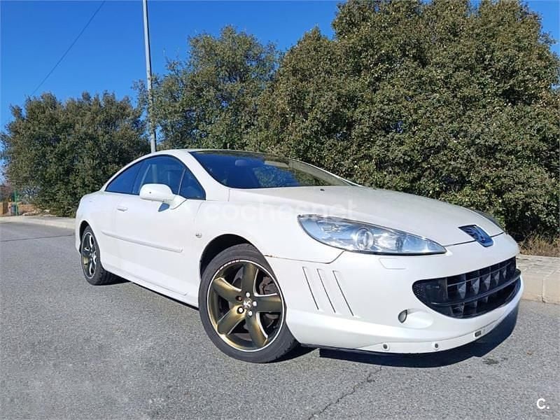 Usado Peugeot 407 Coupe 136 CV (100 kW) 2008 Blanco Coupe