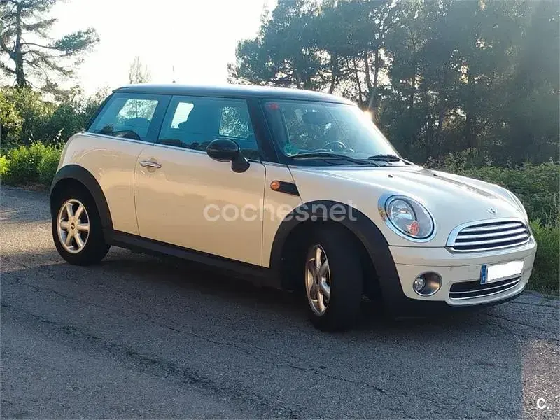 Usado Mini ONE 75 CV (55 kW) 2012 Blanco Utilitario