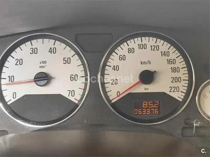 Usado Opel Astra Edition 100 CV (73 kW) 2003 Azul Berlina