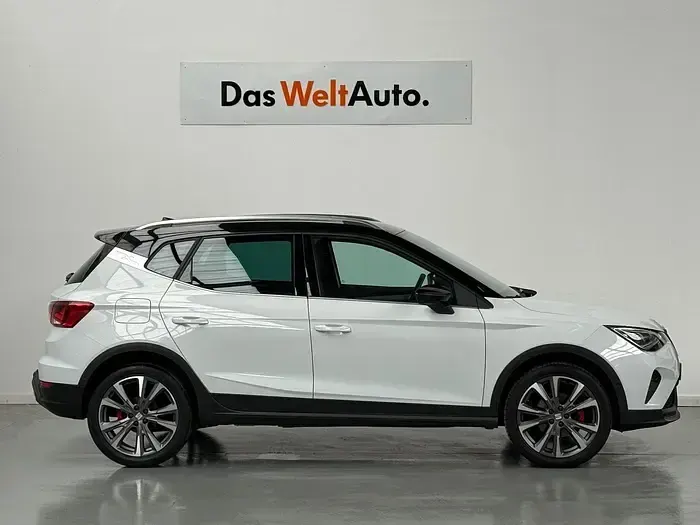 Usado Seat Arona FR 115 CV (84 kW) 2024 Blanco SUV