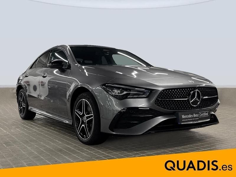 Usado Mercedes CLA250e AMG line 218 CV (160 kW) 2024 Gris montaña Berlina