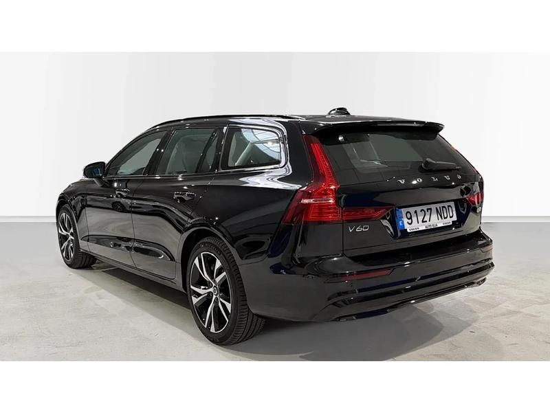 Ny Volvo V60 Plus 197 HK (144 kW) 2025 Blå Stationcar