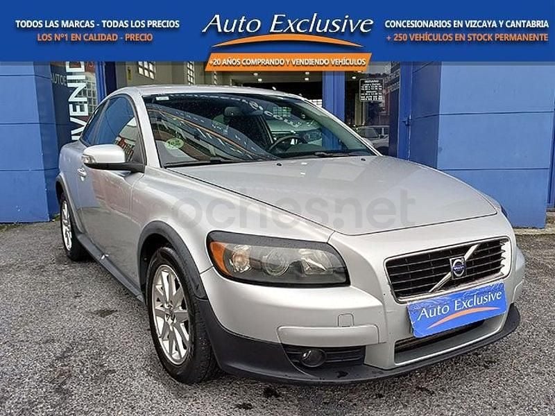 Gris / plata Usado 2007 Volvo C30 Momentum Utilitario | 3990 € (Buen precio) - Imagen 1/4
