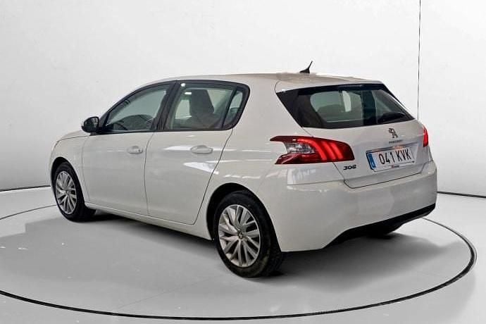 Usado Peugeot 308 Business-Line 131 CV (96 kW) 2019