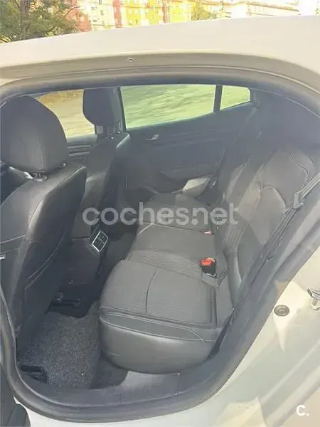 Usado Renault Mégane IV Bose Edition 110 CV (80 kW) 2017 Blanco Berlina