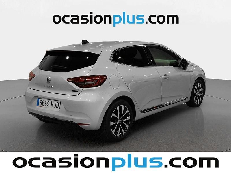 Usado Renault Clio V Techno 140 CV (102 kW) 2023 Gris Utilitario