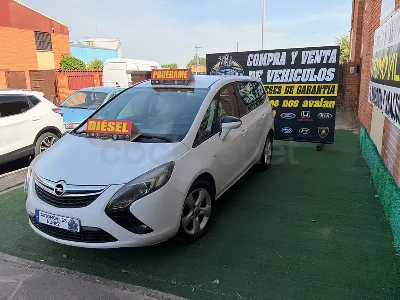 Usado Opel Zafira Tourer Selective 130 CV (95 kW) 2014 Blanco Monovolumen