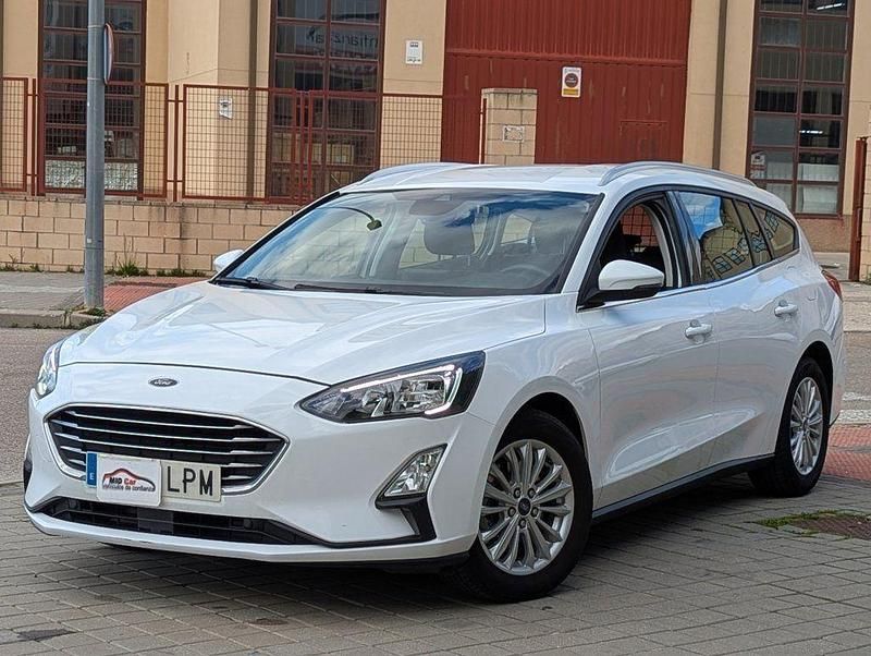 Blanco Usado 2021 Ford Focus Titanium Familiar | 14.950 € (Precio justo) - Imagen 1/4