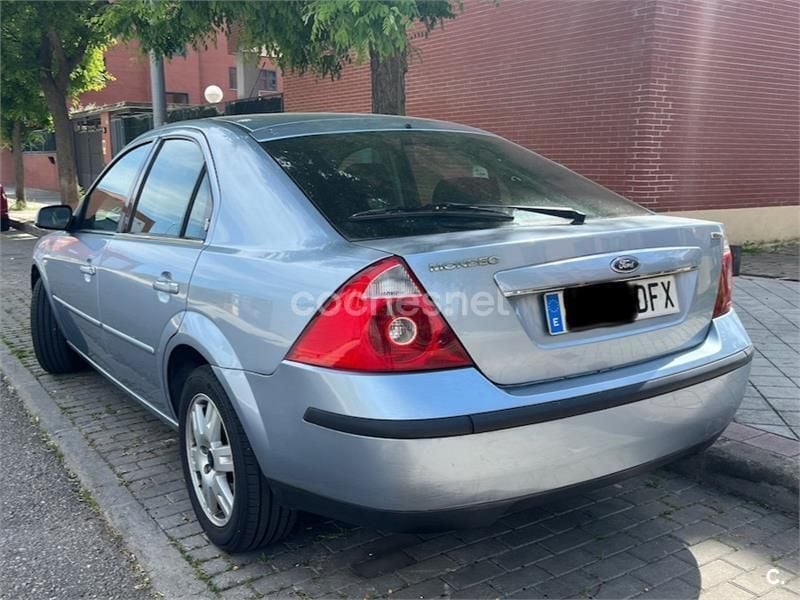 Azul Usado 2005 Ford Mondeo Trend Berlina | 3490 € (Precio justo) - Imagen 1/4