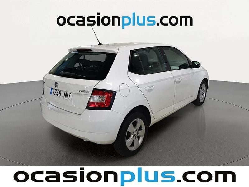 Usado Skoda Fabia Ambition 75 CV (55 kW) 2016 Blanco Utilitario
