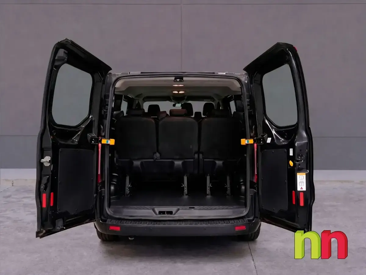Usado Ford Transit 130 CV (95 kW) 2021 Negro Berlina