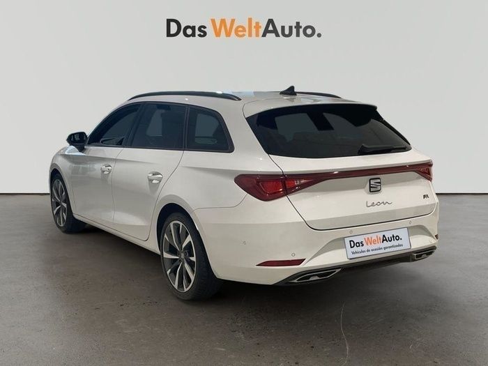 Blanco Usado 2021 Seat Leon ST FR Familiar | 21.000 € (Precio justo) - Imagen 1/3