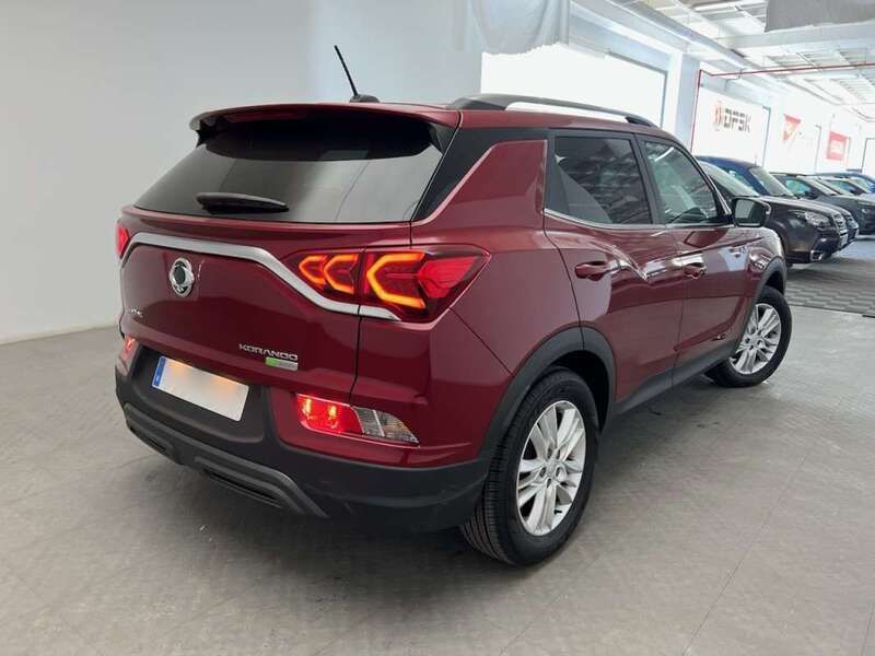 Usado Ssangyong (KGM) Korando 148 CV (108 kW) 2022 Burdeos SUV