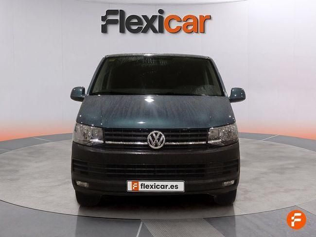 Usado VW Caravelle Trendline 102 CV (75 kW) 2018 Verde Monovolumen