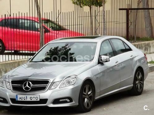 Usado Mercedes E250 204 CV (150 kW) 2009 Gris / plata Berlina