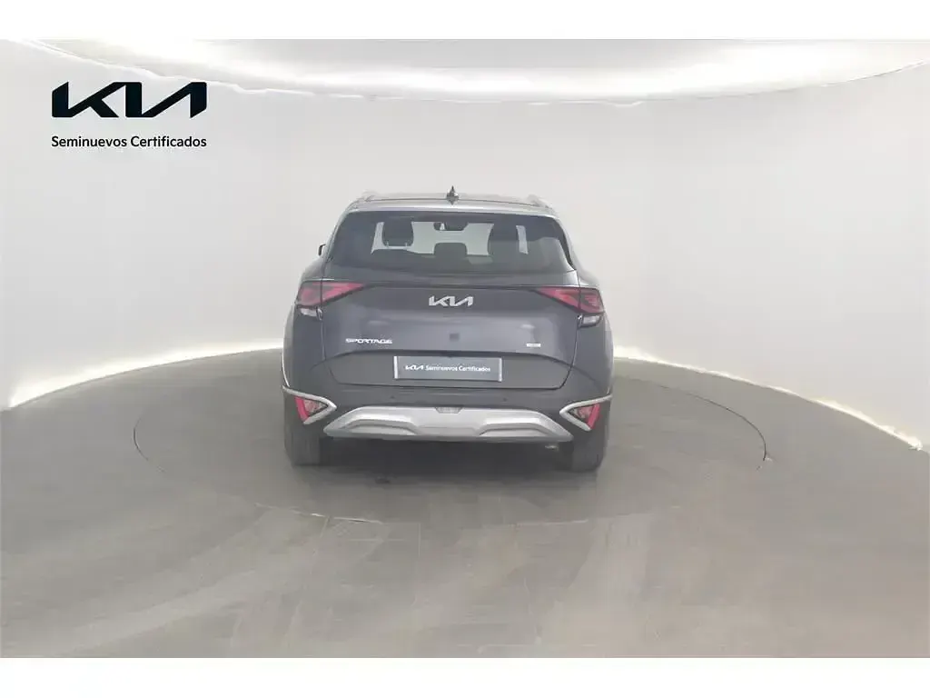 Usado Kia Sportage 215 CV (158 kW) 2025 Gris SUV
