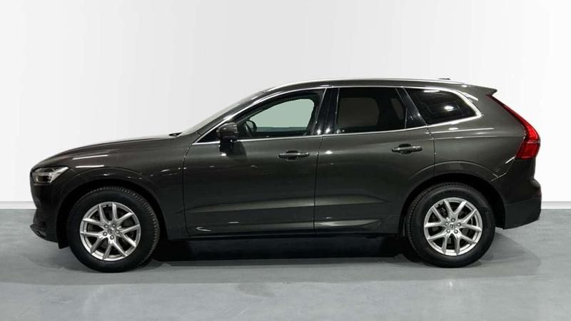 Usado Volvo XC60 Momentum 190 CV (139 kW) 2020 Gris SUV