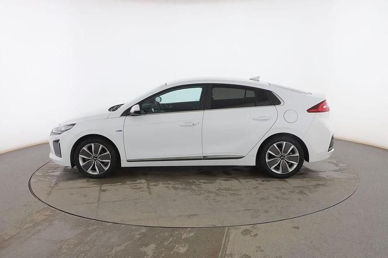 Usado Hyundai Ioniq 141 CV (103 kW) 2019 Blanco Utilitario