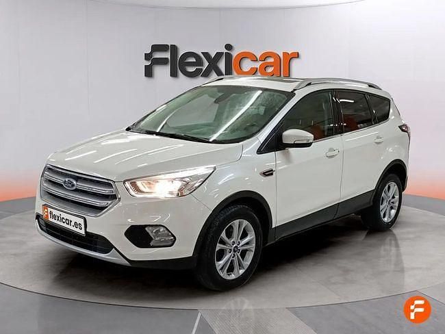 Usado Ford Kuga Titanium 120 CV (88 kW) 2017 Blanco SUV
