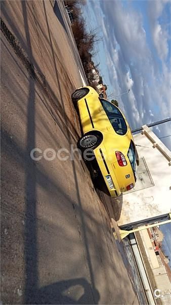 Amarillo Usado 1999 Seat Leon Sport Berlina | 3000 € (Buen precio) - Imagen 1/4