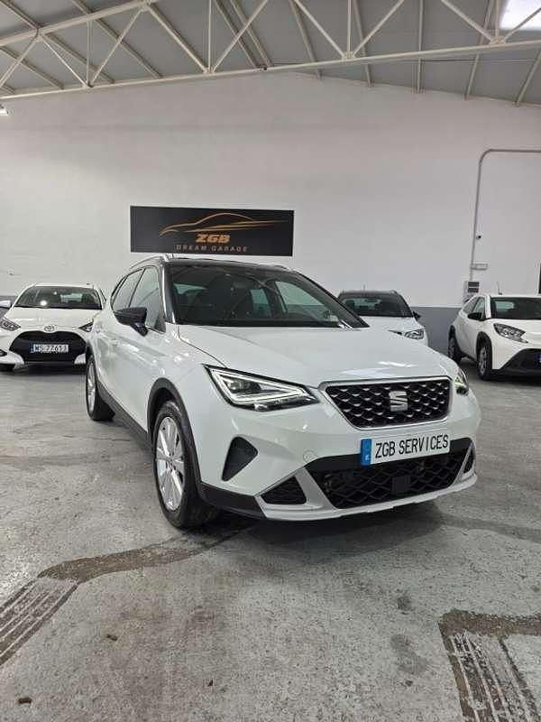 Usado Seat Arona FR 110 CV (80 kW) 2022 Blanco SUV
