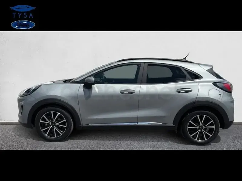 Usado Ford Puma Titanium 125 CV (91 kW) 2022 Gris / plata SUV