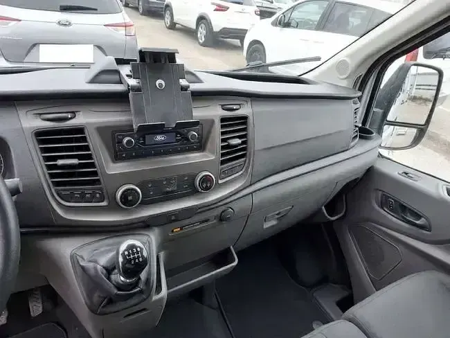 Käytetty Ford Transit Trend 130 HP (95 kW) 2021 Valkoinen Van