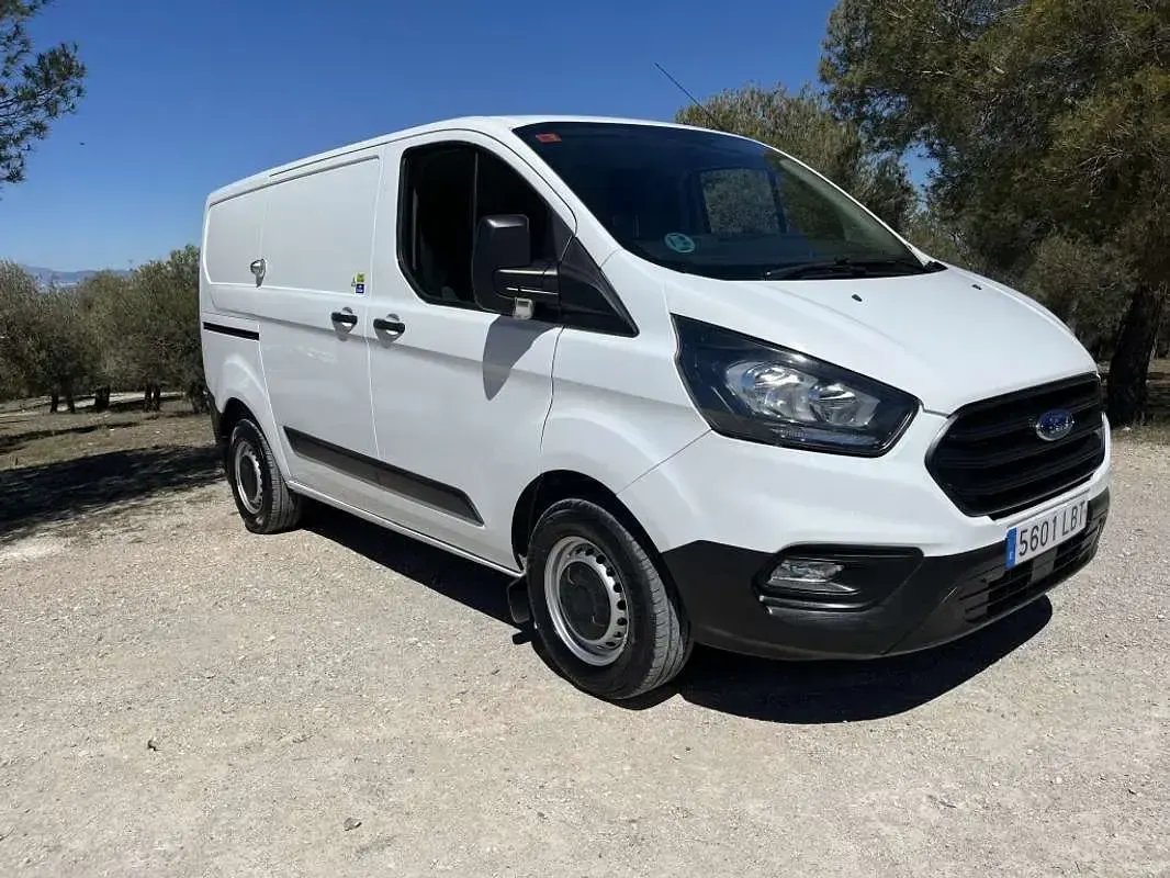 Usado Ford Transit Custom Trend 105 CV (77 kW) 2019 Blanco Van