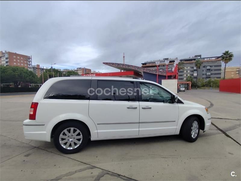 Usado Chrysler Grand Voyager Limited 163 CV (119 kW) 2011 Blanco Monovolumen