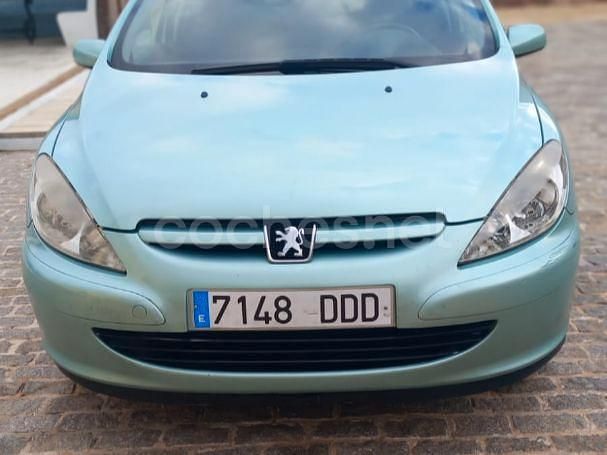 Usado Peugeot 307 90 CV (66 kW) 2005 Verde Familiar