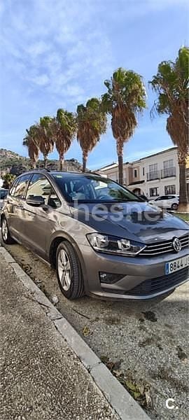 Gris / plata Usado 2016 VW Golf Sportsvan Edition Monovolumen | 7400 € (Buen precio) - Imagen 1/4