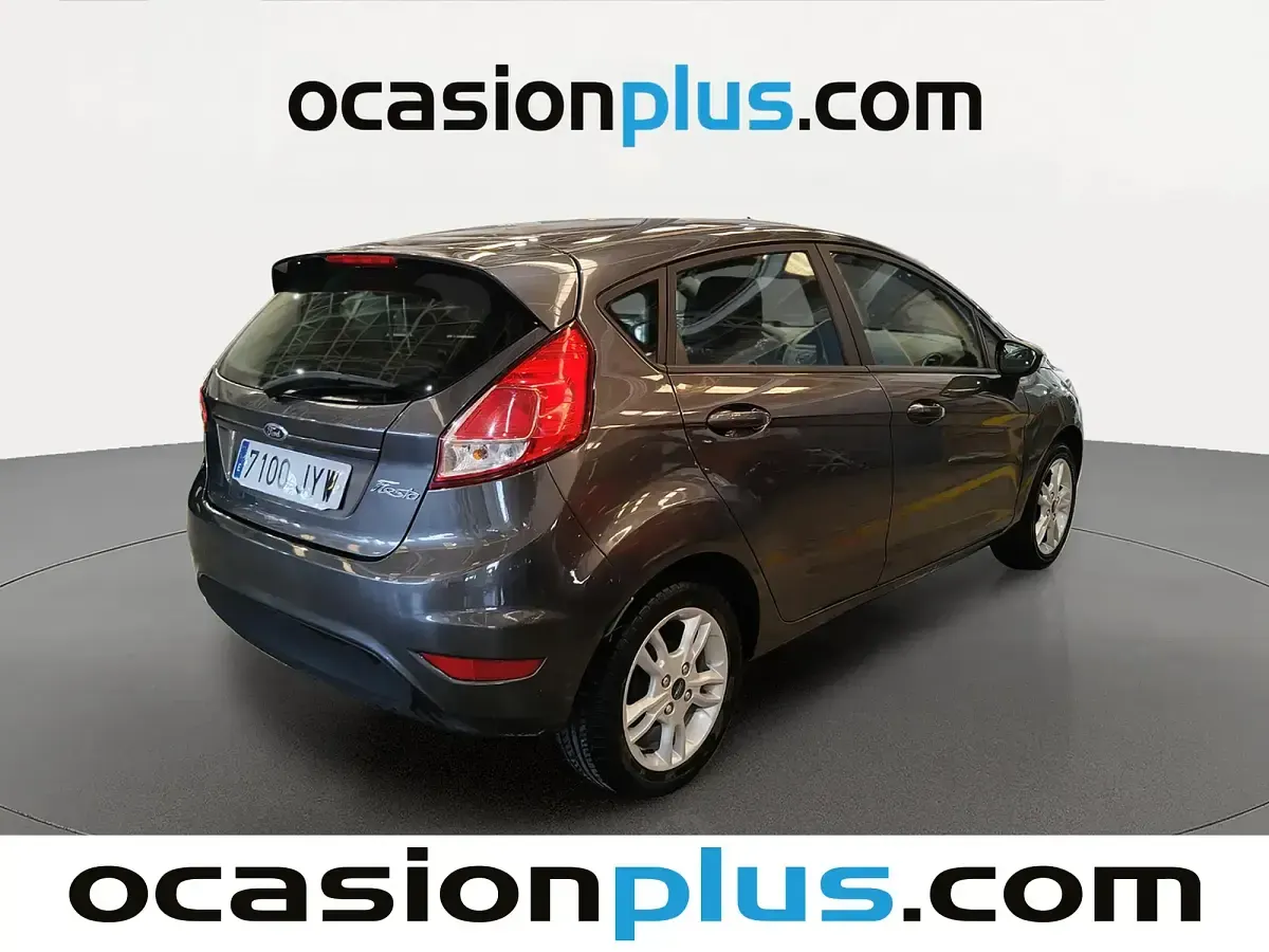 Usado Ford Fiesta Trend 82 CV (60 kW) 2017 Negro Berlina