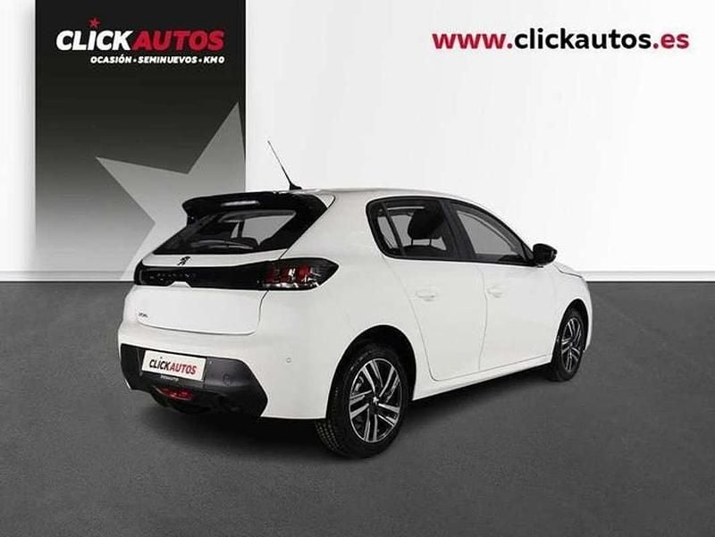 Usado Peugeot 208 Active 101 CV (74 kW) 2023 Blanco Utilitario