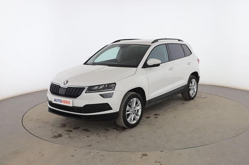 Blanco Usado 2021 Skoda Karoq Ambition SUV | 20.399 € (Buen precio) - Imagen 1/3