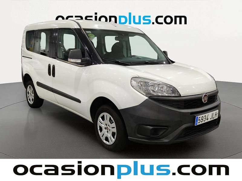 Usado Fiat Doblò Pop 90 CV (66 kW) 2016 Blanco Monovolumen