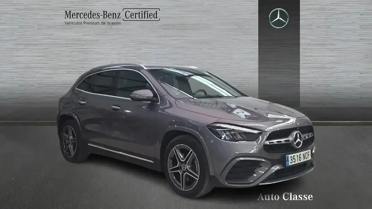 Usado Mercedes GLA200 150 CV (110 kW) 2025 Gris SUV