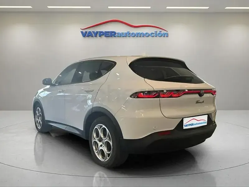 Usado Alfa Romeo Tonale Sprint 130 CV (95 kW) 2022 Blanco SUV
