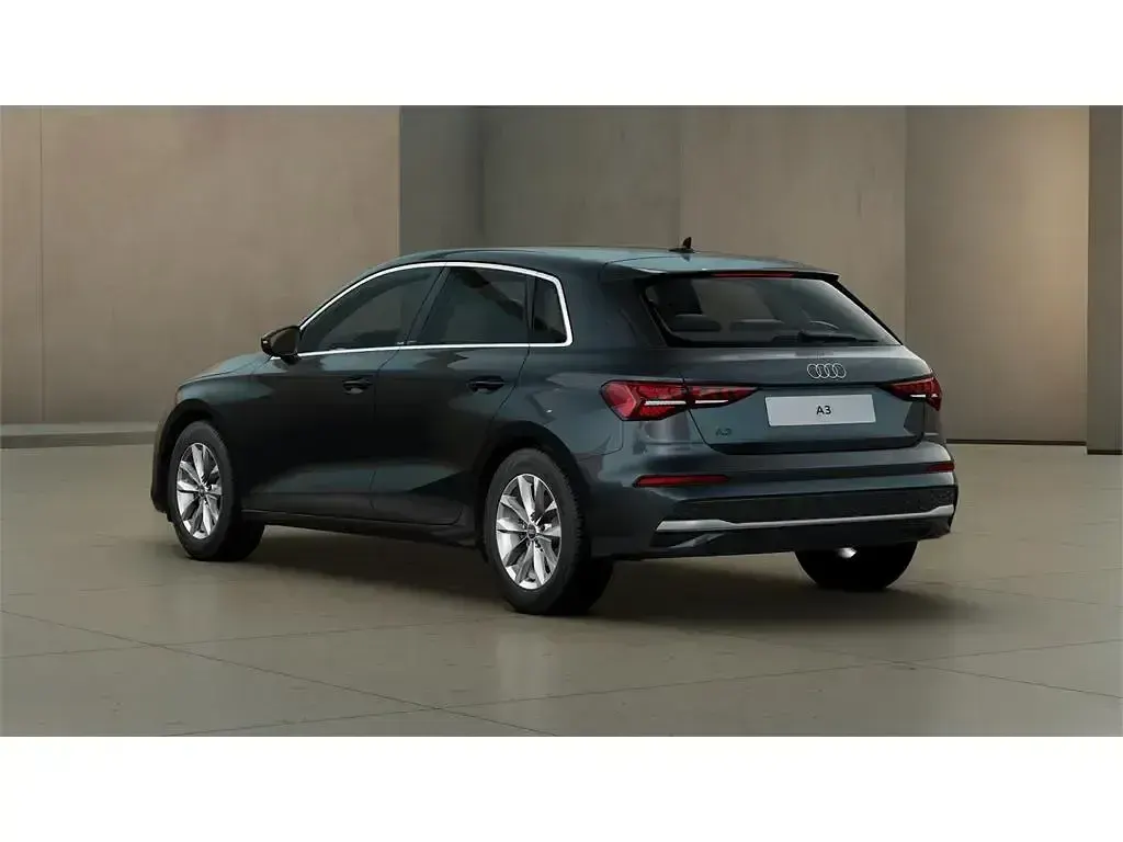 Nuevo Audi A3 Advanced 150 CV (110 kW) 2026 Gris Berlina