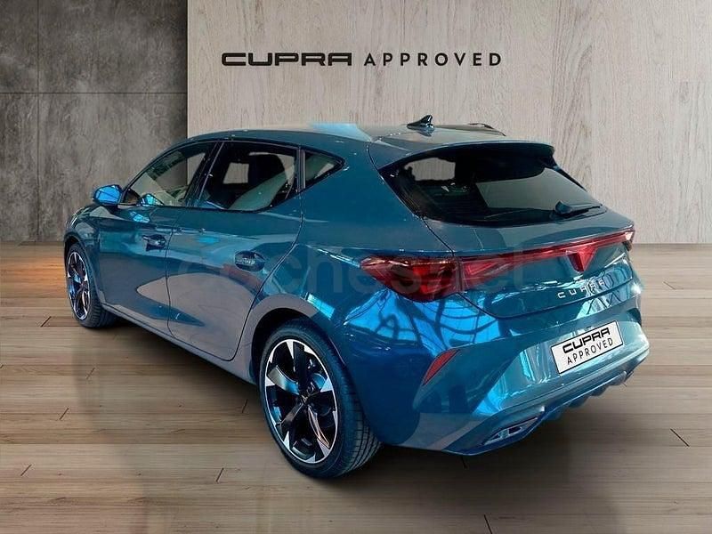 Nuevo Cupra Leon 150 CV (110 kW) 2025 Azul Berlina