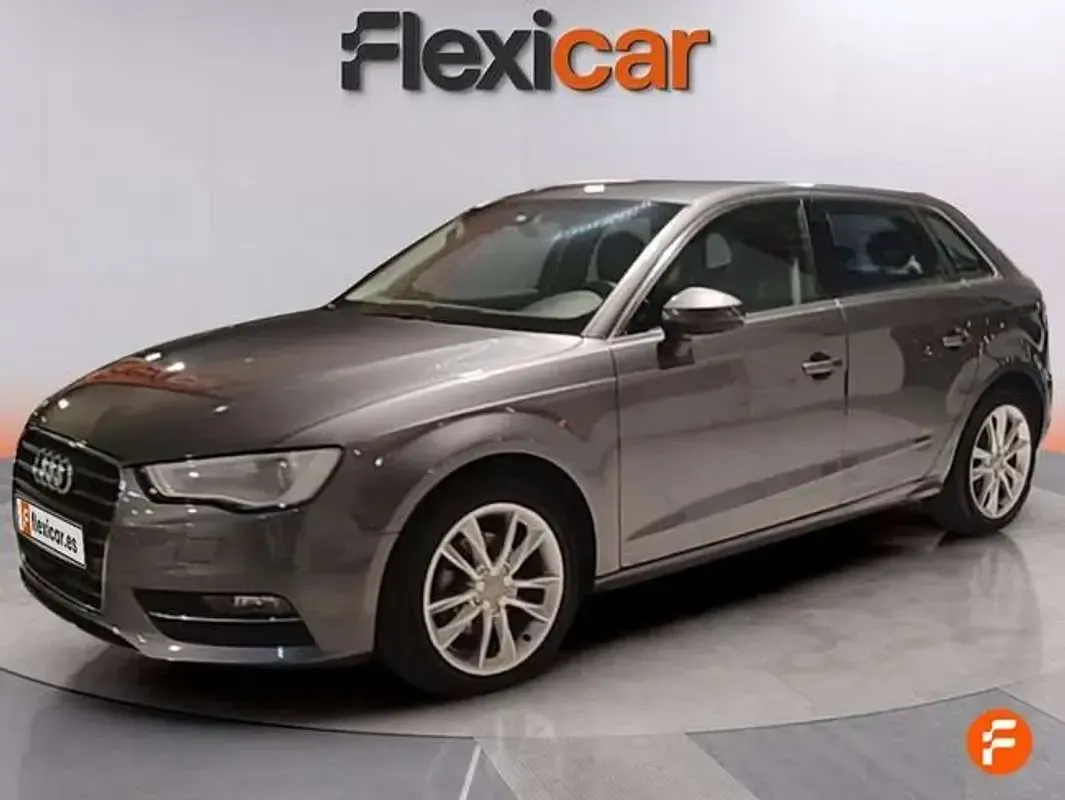 Begagnad Audi A3 Sportback Advanced 110 HK (80 kW) 2016 Grå Halvkombi