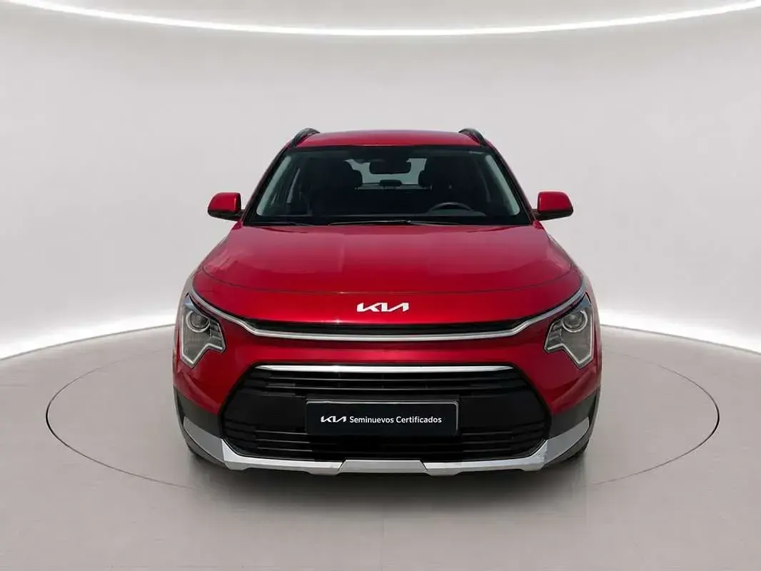 Usado Kia Niro 129 CV (94 kW) 2025 Rojo SUV