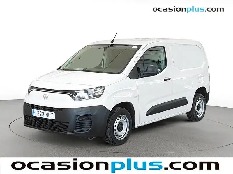 Blanco Usado 2023 Fiat Doblò S Monovolumen | 15.955 € (Super precio) - Imagen 1/4