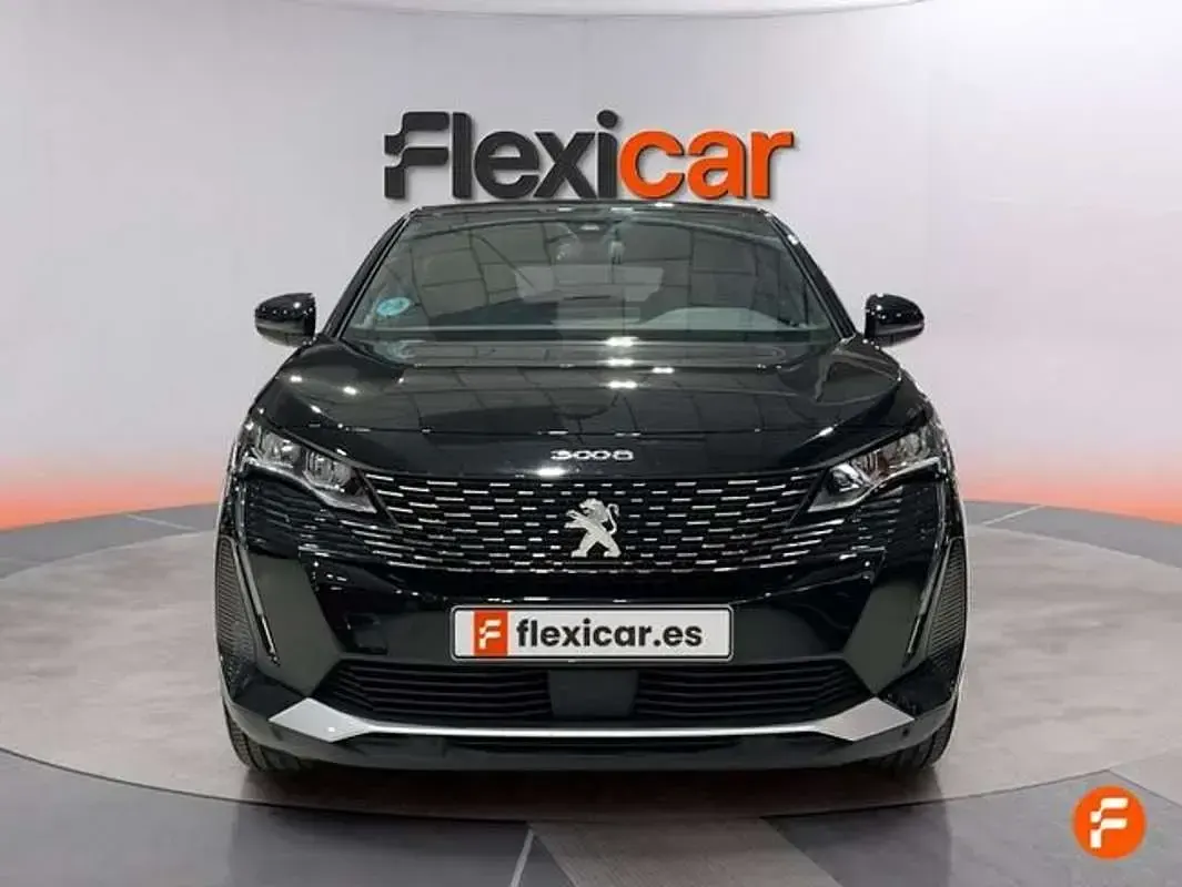 Usado Peugeot 3008 Allure 131 CV (96 kW) 2023 Negro SUV