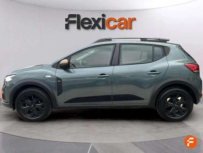 Usado Dacia Sandero Extreme 110 CV (80 kW) 2025 Verde Utilitario